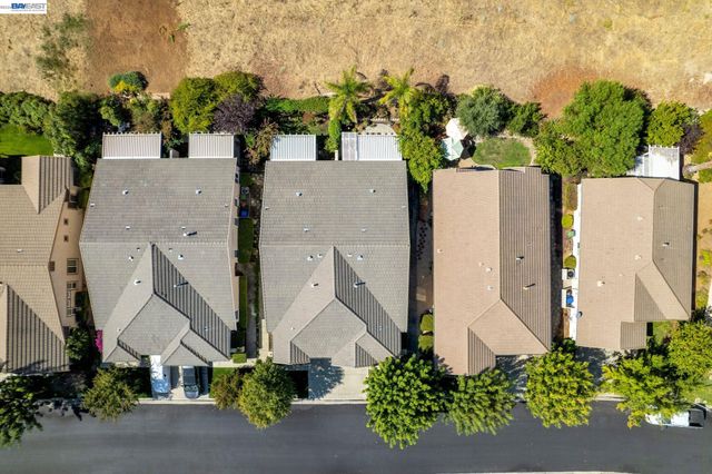 1450 Bismarck Ln, Brentwood, CA 94513