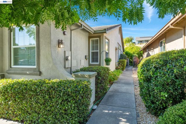 1450 Bismarck Ln, Brentwood, CA 94513