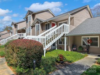 8 Willow Tree Run 8, Asheville, NC 28803