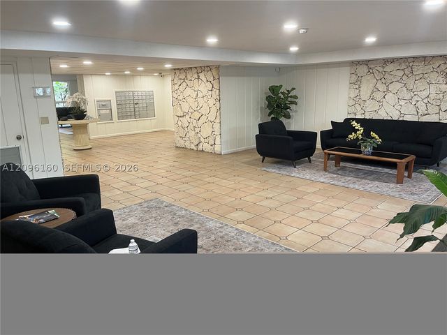 1205 Mariposa Ave 402, Coral Gables, FL 33146