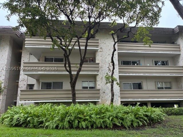1205 Mariposa Ave 402, Coral Gables, FL 33146