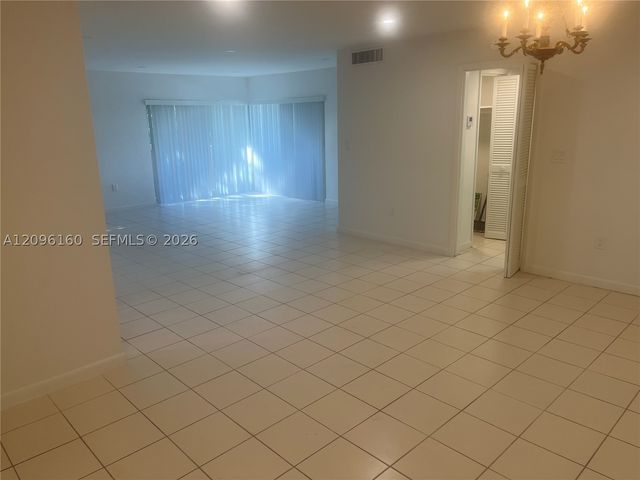 1205 Mariposa Ave 402, Coral Gables, FL 33146