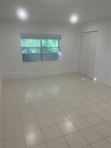 1205 Mariposa Ave 402, Coral Gables, FL 33146