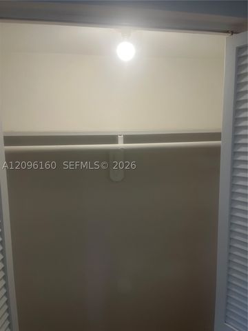 1205 Mariposa Ave 402, Coral Gables, FL 33146