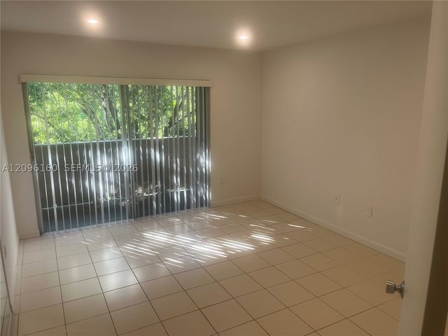 1205 Mariposa Ave 402, Coral Gables, FL 33146