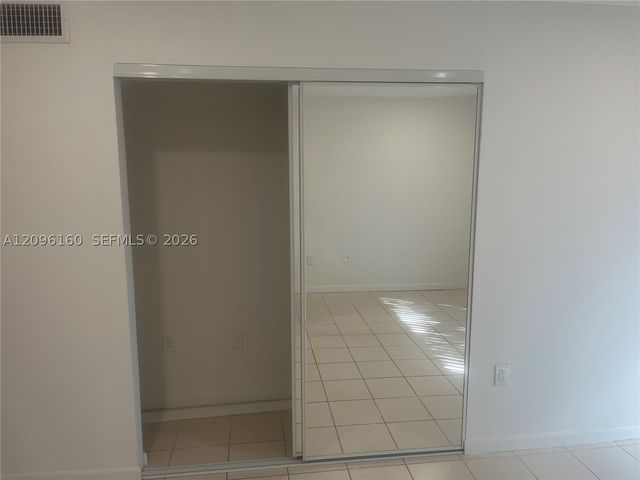 1205 Mariposa Ave 402, Coral Gables, FL 33146