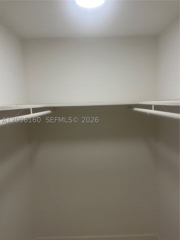 1205 Mariposa Ave 402, Coral Gables, FL 33146