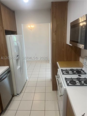 1205 Mariposa Ave 402, Coral Gables, FL 33146