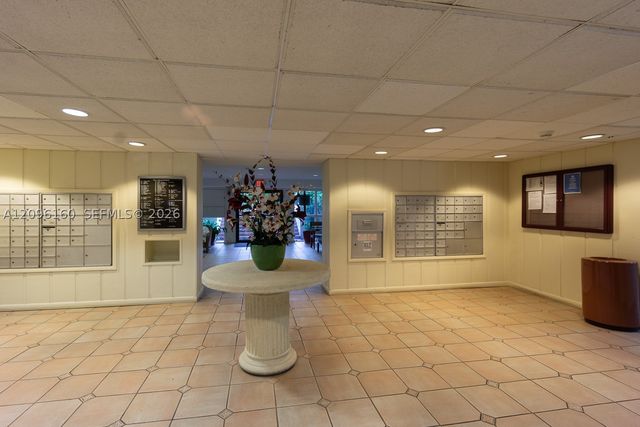 1205 Mariposa Ave 402, Coral Gables, FL 33146