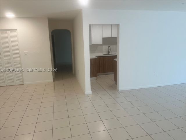 1205 Mariposa Ave 402, Coral Gables, FL 33146