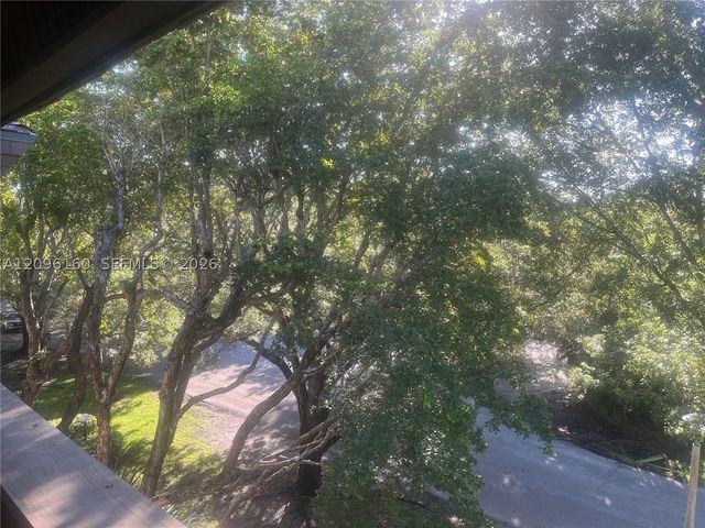 1205 Mariposa Ave 402, Coral Gables, FL 33146