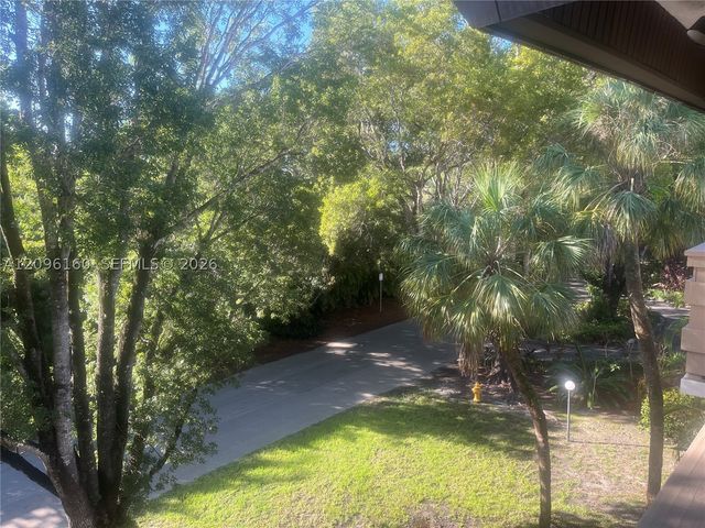 1205 Mariposa Ave 402, Coral Gables, FL 33146