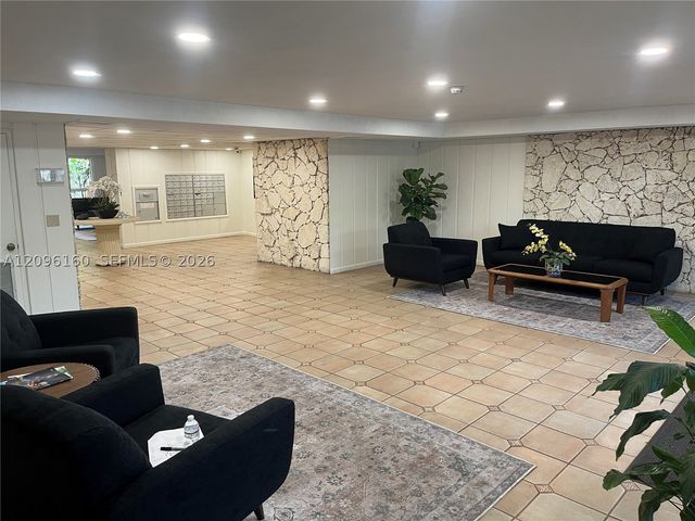 1205 Mariposa Ave 402, Coral Gables, FL 33146