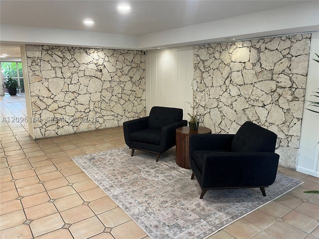 1205 Mariposa Ave 402, Coral Gables, FL 33146
