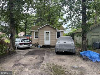 16 BEGONIA ST, Browns Mills, NJ 08015