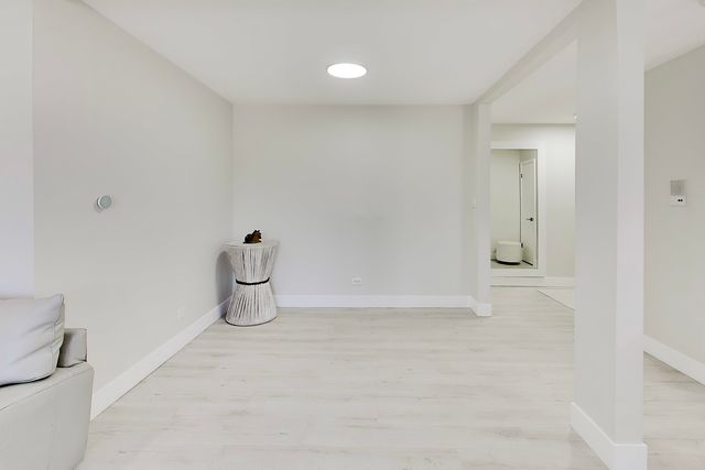 2300 W Talcott Road 2C, Park Ridge, IL 60068