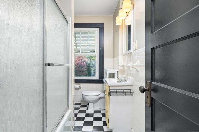 41 Washington Street, Manchester, CT 06042