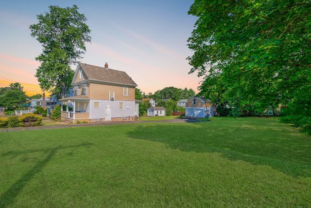 41 Washington Street, Manchester, CT 06042