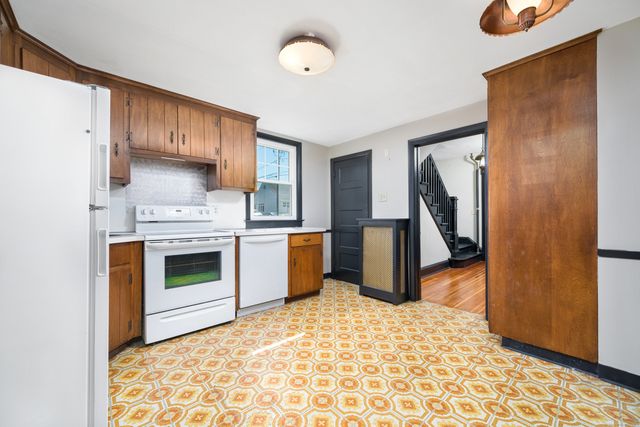 41 Washington Street, Manchester, CT 06042