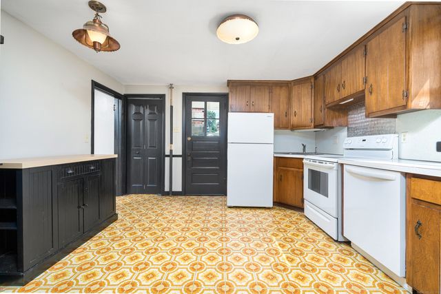 41 Washington Street, Manchester, CT 06042