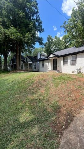 1735 Derry SW Avenue, Atlanta, GA 30310