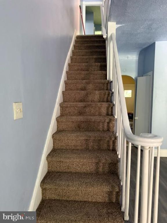 19 GENERAL GREENE AVE, TRENTON, NJ 08618 — photo 4
