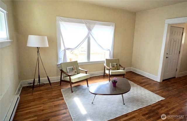 2544 15th Avenue W, Seattle, WA 98119