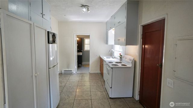 2544 15th Avenue W, Seattle, WA 98119