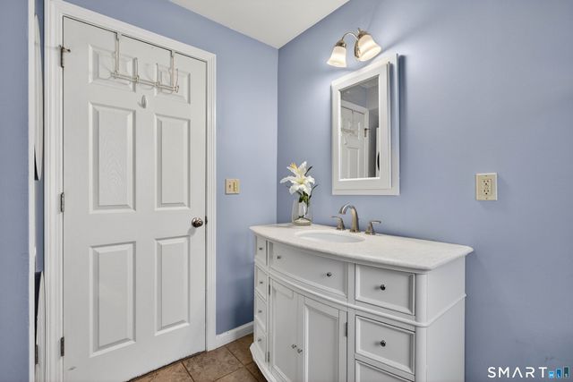 87 White Birch Drive, Guilford, CT 06437