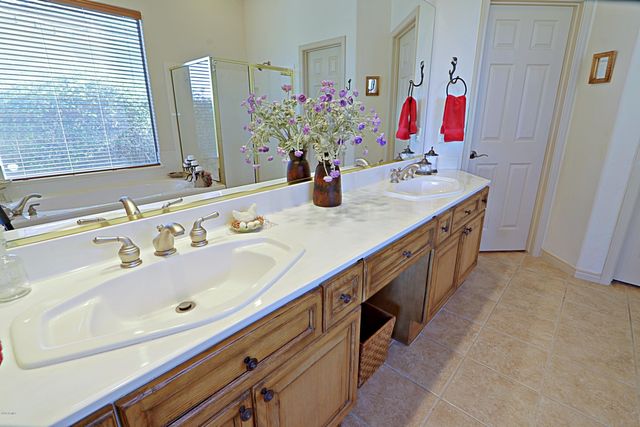 6894 E THIRSTY CACTUS Lane, Scottsdale, AZ 85266