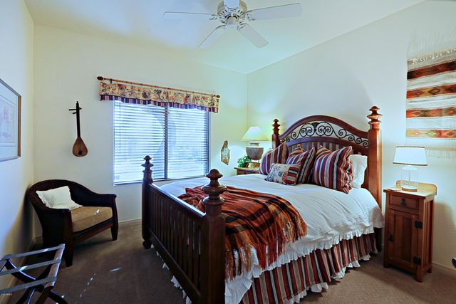 6894 E THIRSTY CACTUS Lane, Scottsdale, AZ 85266