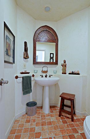 6894 E THIRSTY CACTUS Lane, Scottsdale, AZ 85266