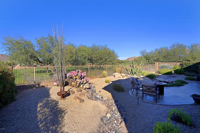 6894 E THIRSTY CACTUS Lane, Scottsdale, AZ 85266