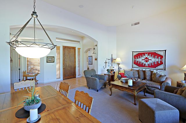 6894 E THIRSTY CACTUS Lane, Scottsdale, AZ 85266