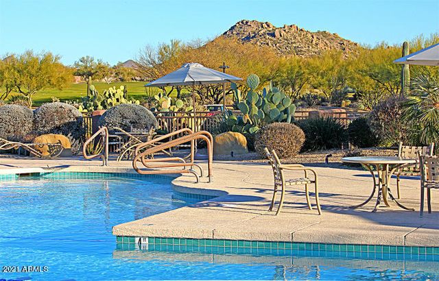 6894 E THIRSTY CACTUS Lane, Scottsdale, AZ 85266