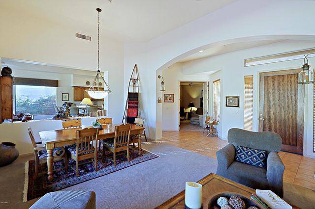 6894 E THIRSTY CACTUS Lane, Scottsdale, AZ 85266