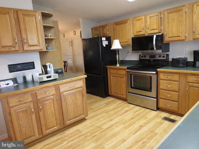 143 RAVEN CT, New Hope, PA 18938