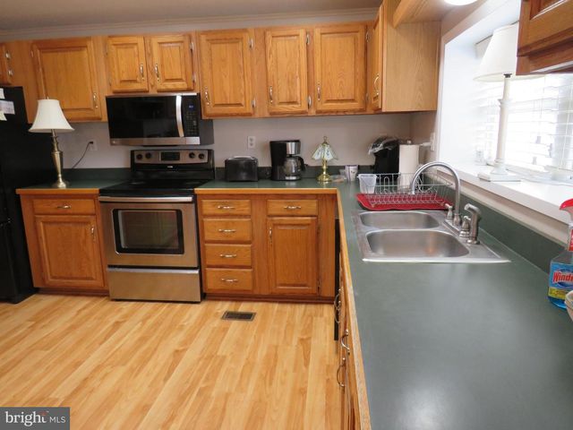 143 RAVEN CT, New Hope, PA 18938