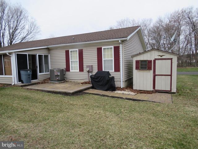 143 RAVEN CT, New Hope, PA 18938