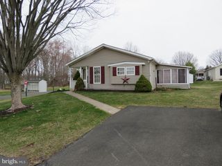 143 RAVEN CT, New Hope, PA 18938