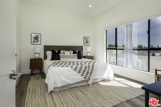 2465 Purdue Avenue PH 3, Los Angeles, CA 90064