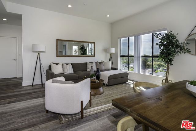 2465 Purdue Avenue PH 3, Los Angeles, CA 90064