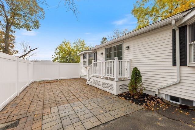 39 Forest St, Danvers, MA 01923
