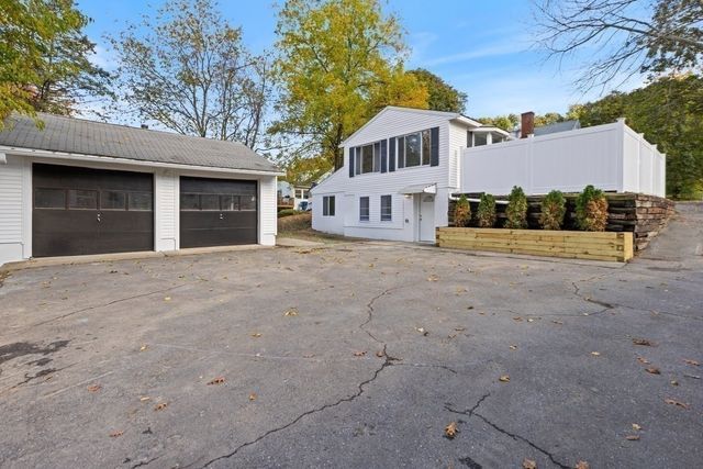 39 Forest St, Danvers, MA 01923