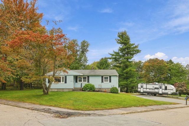 17 Phoenix Rd, Auburn, MA 01501
