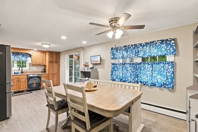 17 Phoenix Rd, Auburn, MA 01501