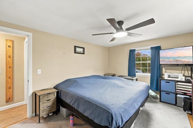 17 Phoenix Rd, Auburn, MA 01501