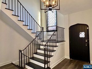 695 Palisade Avenue, Cliffside Park, NJ 07010