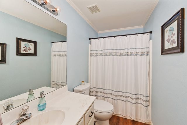 503 Port O Call Drive, Runaway Bay, TX 76426