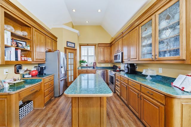 503 Port O Call Drive, Runaway Bay, TX 76426